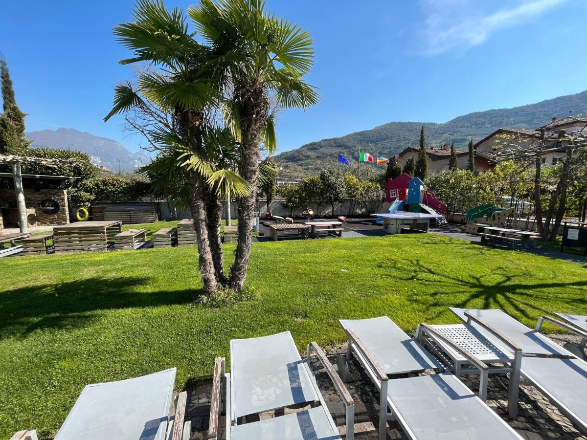 4 Limoni Apartment Resort Riva del Garda Exterior photo