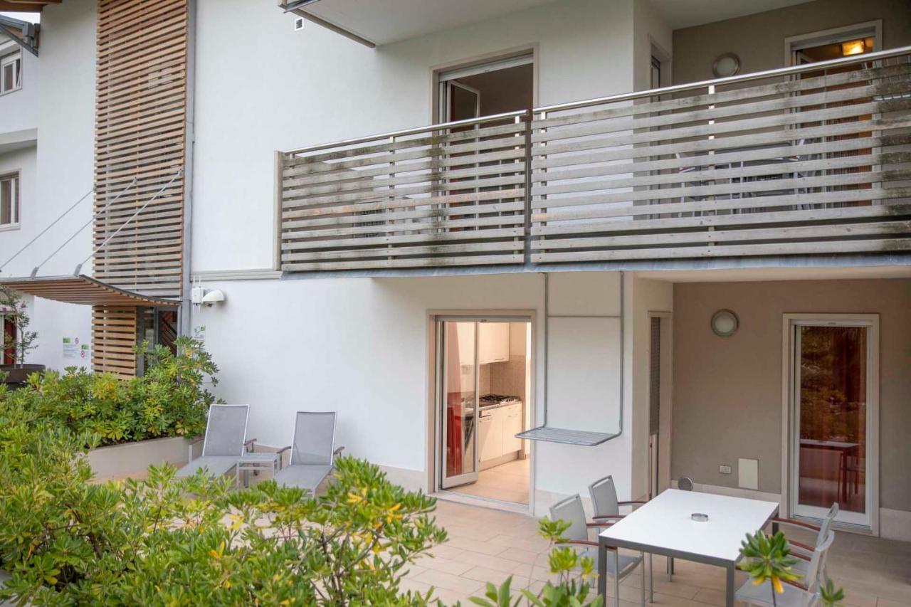 4 Limoni Apartment Resort Riva del Garda Exterior photo